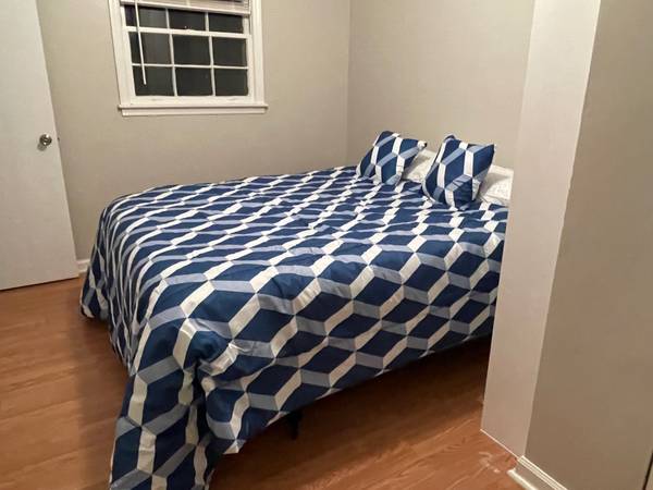 $180 / 1br - 189ft2 - college park rooms for rent (college park)63964124792578124