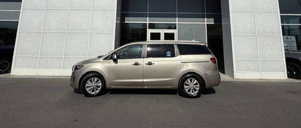 Furgoneta Kia Sedona LX 2017 _Cuero - $12,499 (santa rosa)63654703604225120