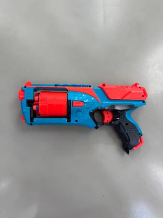 Nerf Strong Arm 1