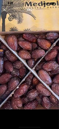Fresh dates 1