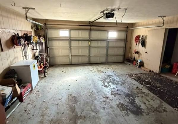 $525,000 / 4br - 10432 Church Rd, Dallas, TX 75238 (dallas)64305651324674122