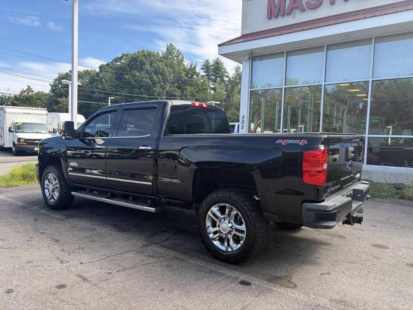 2017 Chevrolet Silverado 2500HD - Photo 9