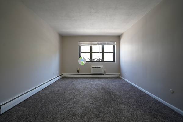 $2,595 / 2br - 2 Bd, NO FEE, Parking Included, Laundry Room, Photos (Brighton)63996406171778120