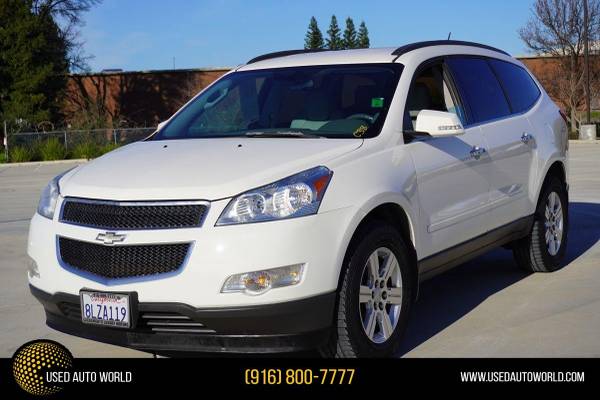 2011 Chevrolet Chevy Traverse LT w/2LT 1