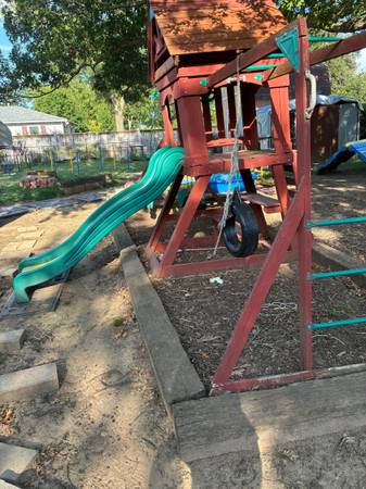 Playground - $250 (Whitesboro)63443468525443121