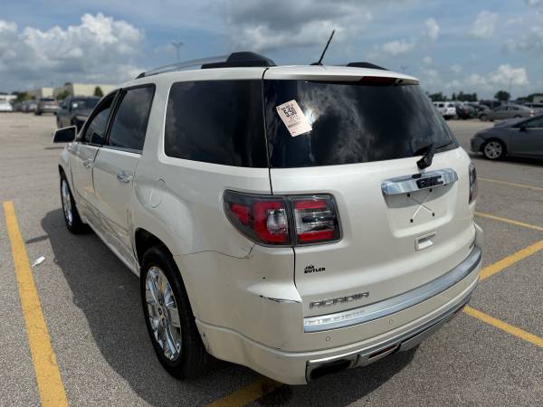 2014 gmc acadia - $5,000 (Valley Park)63621359245825121