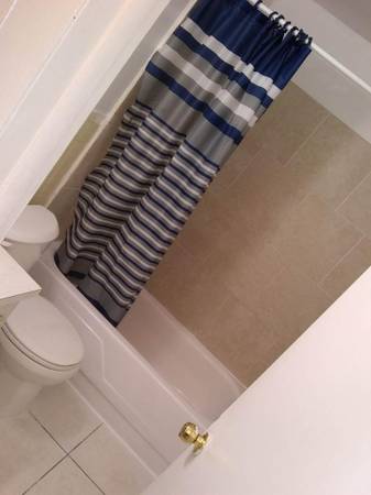 $1,755 / 2br - 825ft2 - OFERTA DE MOVIMIENTO EN SEPTIEMBRE $750 PARA EL PRIMER MES 2131 JACKSON ST (2/1) (Hollywood)63825137789187124