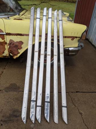 1957 Chevrolet Rocker Moldings 1