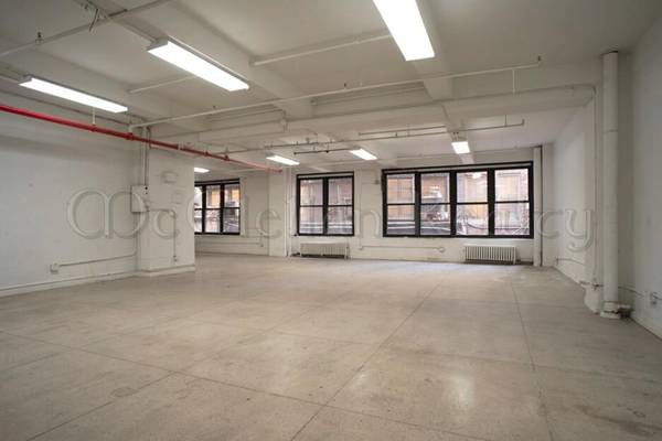 $5,320 / 2201ft2 - $29/ft!!! 2 Similar Half-Floor Built-Out Office Spaces (Chelsea)63765576038019123