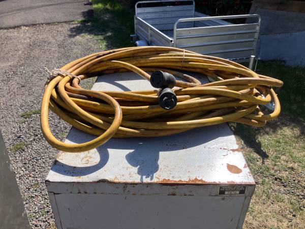100’ heavy 12/3 wite 1