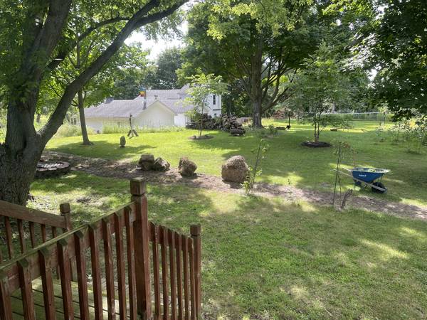 $1,650 / 2br - 1304ft2 - 2 Bedroom 1 Bath Grass Lake Home with Lakeview and Garage (Grass Lake)63952521108611123
