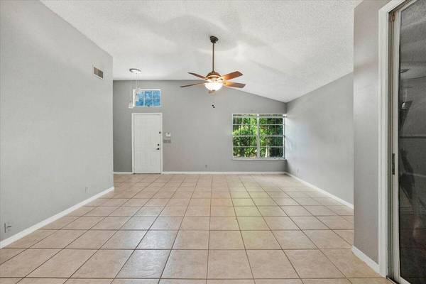 $539,999 / 3br - 1712ft2 - 3 Beds 2 Baths House (Wellington)63825130301953121