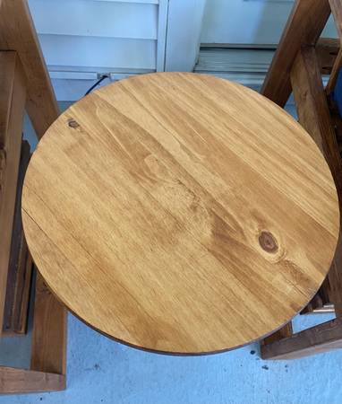 Round Wooden End Table 1