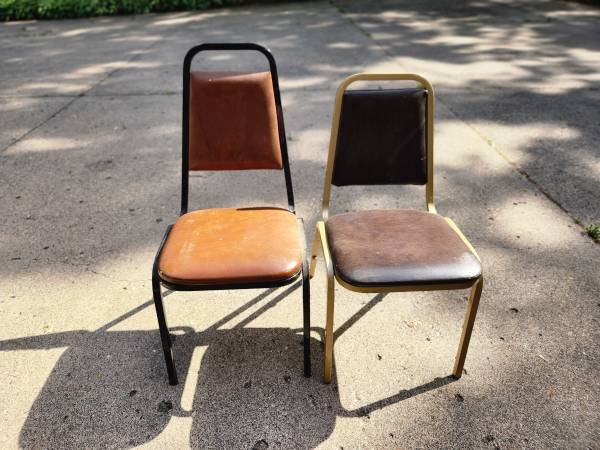 Stackable chairs 1