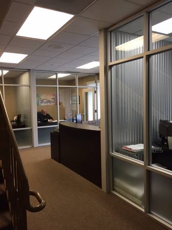 $3,700 / 2704ft2 - Offices & Warehouse, light industrial, close to Highway 78 (San Marcos)63933115477123124