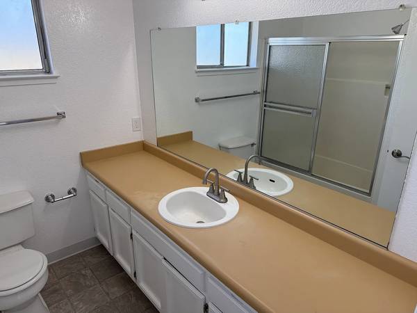 $1,435 / 2br - 2 bed 1 bath located in downtown Petaluma! (petaluma)64000589493891124