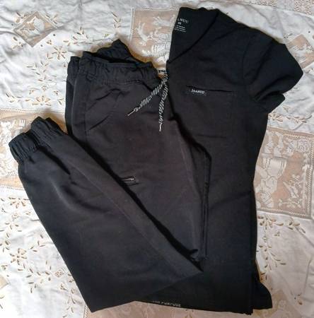 Scrubs Set by JAANUU XS BLACK 1
