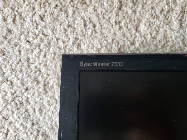 Monitor LCD Samsung SyncMaster 2333SW de 23 pulgadas - $10 (Newton, MA)63471247758723121
