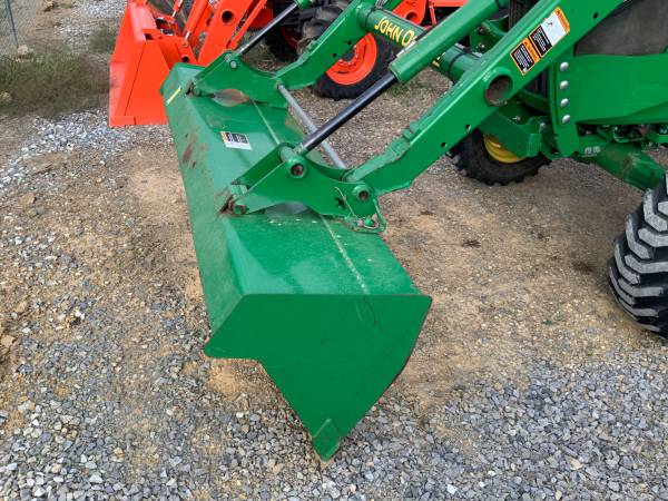 John Deere 4052M - 4x4 con cargador - $29,900 (Vincent)63440320220801121