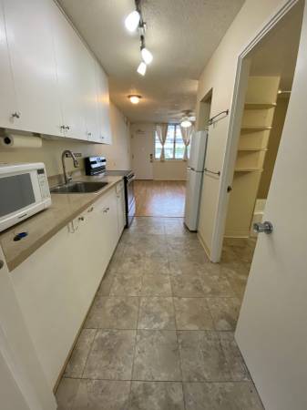 $1,650 / 1br - 520ft2 - RYCROFT TERRACE- 1 Bed, 1 Bath, 1 Parking in a secured Condo! (Honolulu)63939666184194123