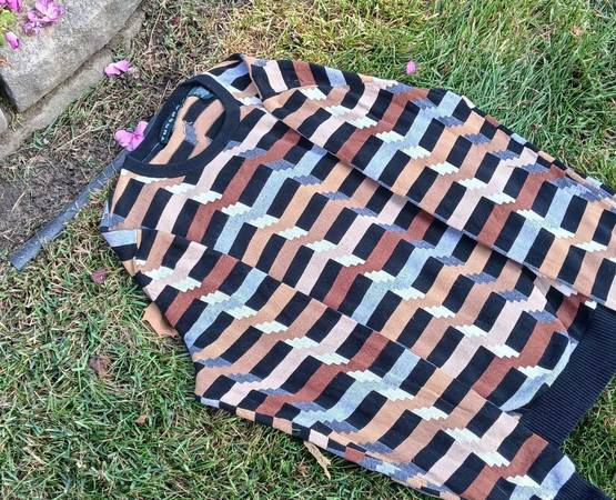 VTG Vintage 90's Tundra Canada Coogi Style Hip Hop Rap Crewneck 1