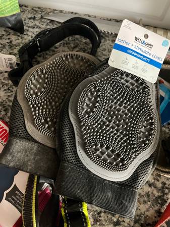 Dog Supplies New with tags (Hanover)64051582395777123