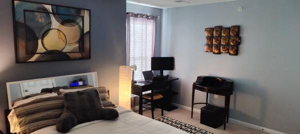 $775 / 1br - Available Fully furnished room for rent in a condominium townhouse (Mechanicsburg)64010158164098121