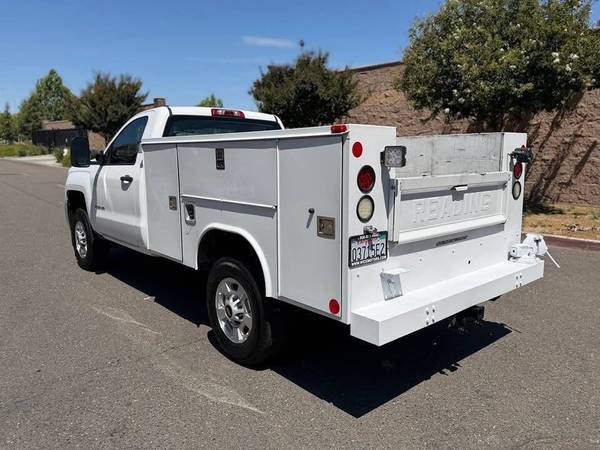 2015 Chevrolet Silverado 2500HD 4x4 - Photo 10