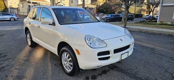 PORSCHE CAYENNE TIPTRONIC AWD COMO NUEVO $3999! ¡IMPRESIONANTE!!! - $3,999 (Staten Island)63654721812995120