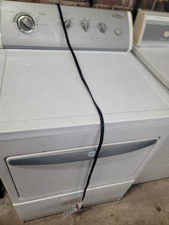 WHIRLPOOL GAS  DRYER 1