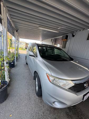 2014 Nissan Quest SV 1