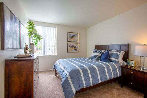 $1,371 / 3br - 1092ft2 - Professionally Landscaped Grounds, Kitchen Pantry, 3 BD (3201 E Seneca St, Tucson, AZ)63674877084929123