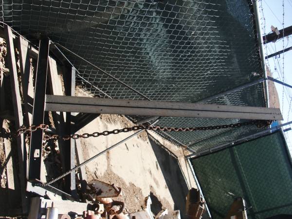 BOBCAT / SKID STEER LIFT BOOM 1