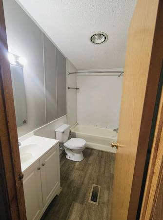 $43,900 / 3br - 1216ft2 - Nice three bedroom two bath (Logansport)63982418000258124