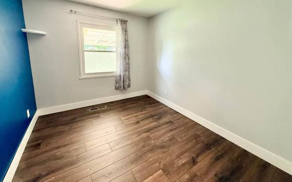 $900 / 3br - 1073ft2 - Esta encantadora casa de 3 habitaciones y 1 baño (Plattsburgh, NY)63668127702915122
