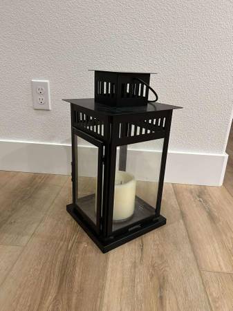 Decorative lantern with candle 1
