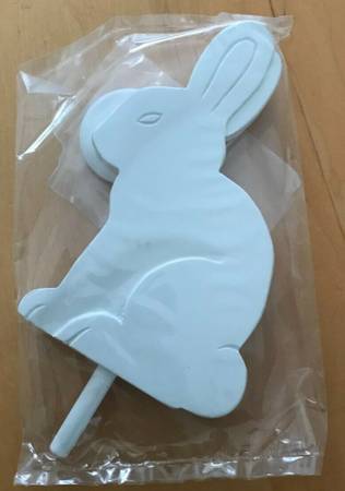Set (4) White Wooden Bunny Finials 1