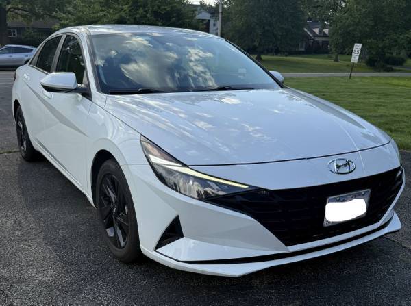 2021 Hyundai Elantra SEL sedán Android CarPlay neumáticos nuevos - $13,300 (Wicker Park)63618690089859121