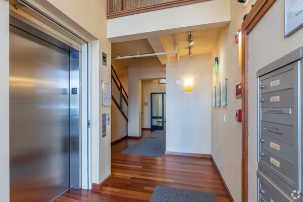 $1,750 / 630ft2 - ** Office By UCB & BART-BEST Location ** (berkeley)64208994742147123