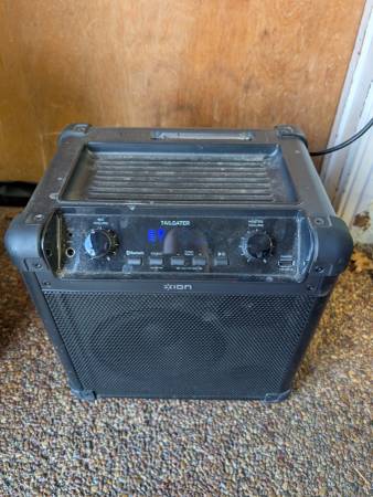 *Free* Icon Tailgater Bluetooth Speaker 1