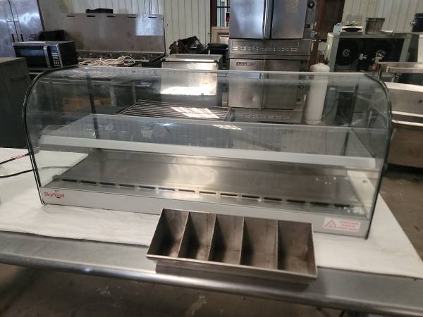 Pastry/Sandwich Display Case 1