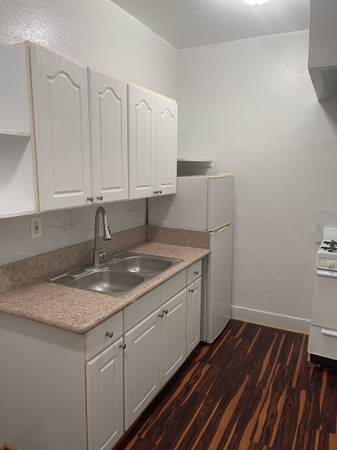 $1,199 / 550ft2 - Beautiful Spacious Apartment (Los Angeles)63774505867395121