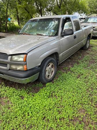 Tahoe 2002 - $900 (Austin)63621922664835123