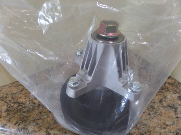 Spindle Assembly Fit for 46 inch Deck M TD Troy-Bilt 1