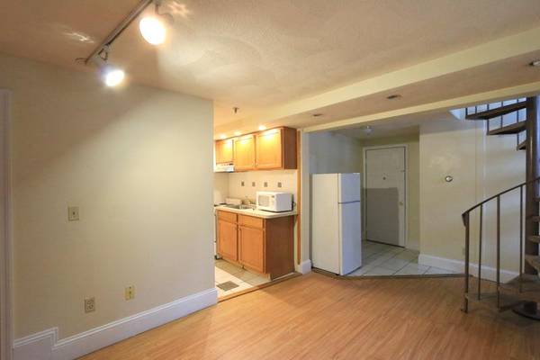 $2,650 / 1br - 1 Bedroom for $2,650 at 12 Mt Auburn St, Cambridge (Cambridge \ Harvard Sq. \ Riverside)63996546637571121