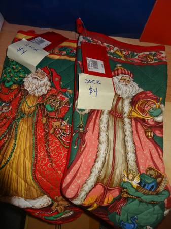 Old Fashioned Christmas Hanging Socks   --New With Tags-75% Discount-- 1