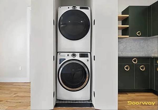 $2,842 / 1br - ONE BEDROOM APARTMENT IN LUXURY ELEVATOR BUILDING! GYM & ROOFTOP (Bushwick)63816602939651121