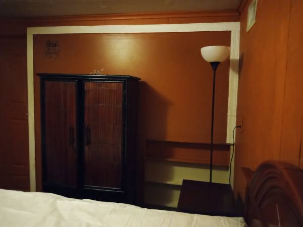 $180 / 1br - NO DEPOSIT, A PEACEFUL PLACE TO CALL HOME. (Paxon area)63377681257601123