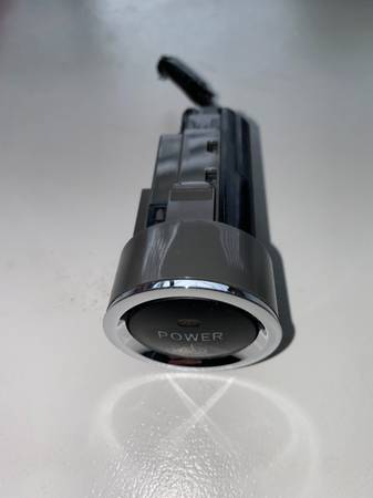 Toyota Prius Dashmount Pushbutton and Key Reader 1