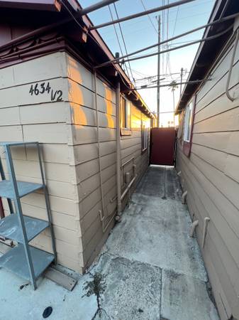 $1,095 / 200ft2 - Cozy studio for one (Normal Heights)63621380388993122